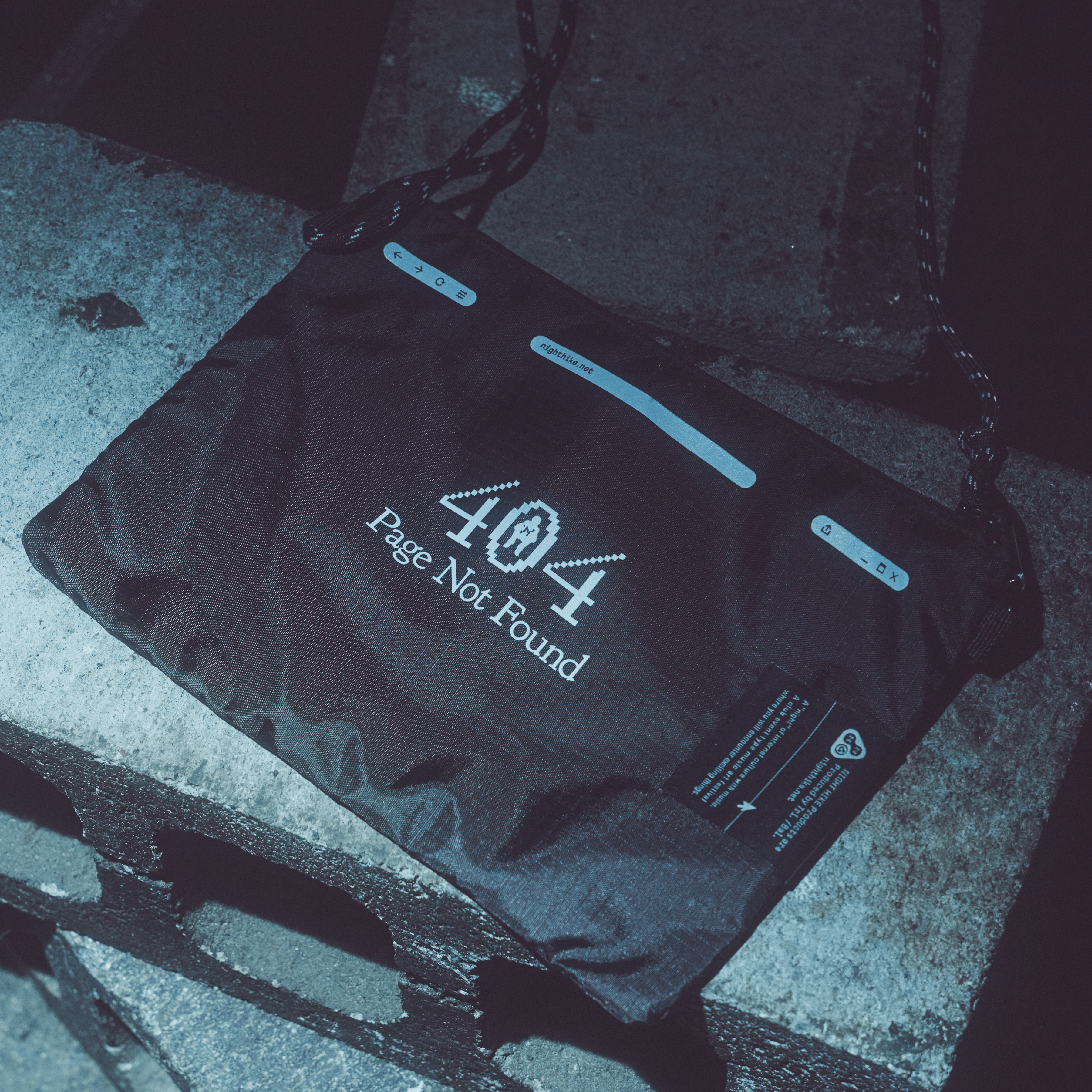NIGHT HIKE Sacoche Bag
